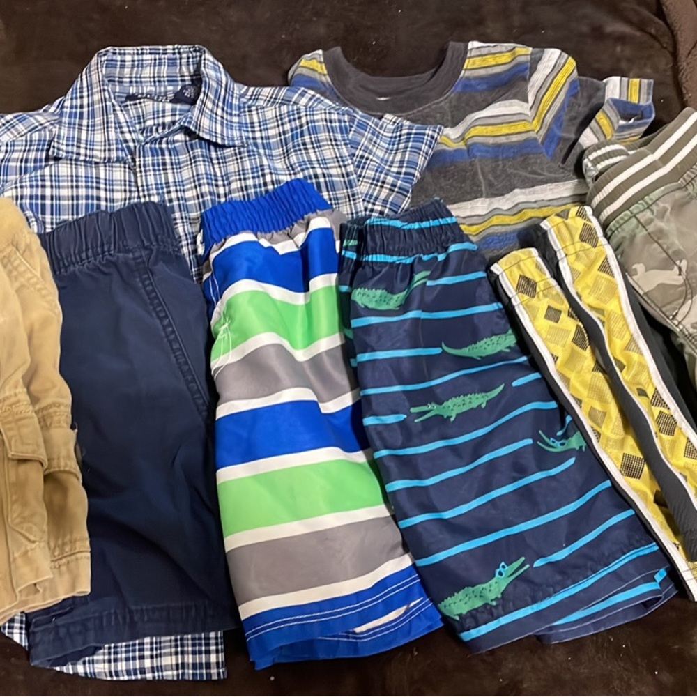 Boys 3T shirts and 2T shorts